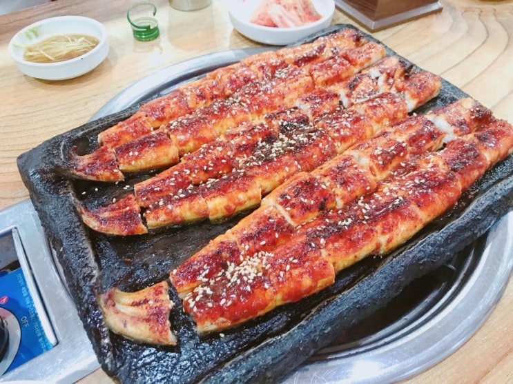  아빠와 함께 언제 먹어도 맛있는 장어 / 우리풍천장어 