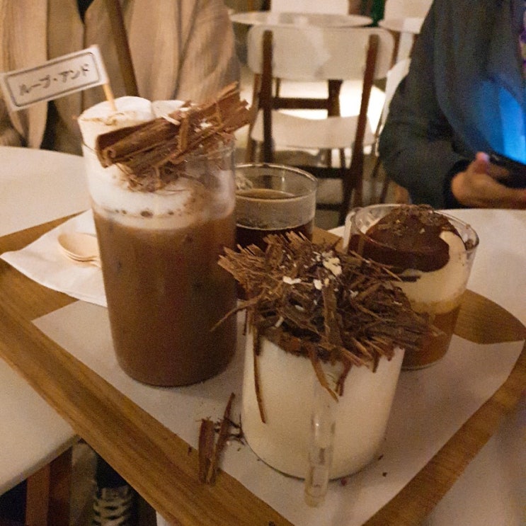  [루프앤드] 한남동 카페 루프앤드 ROOFAND. 신화 이민우 카페