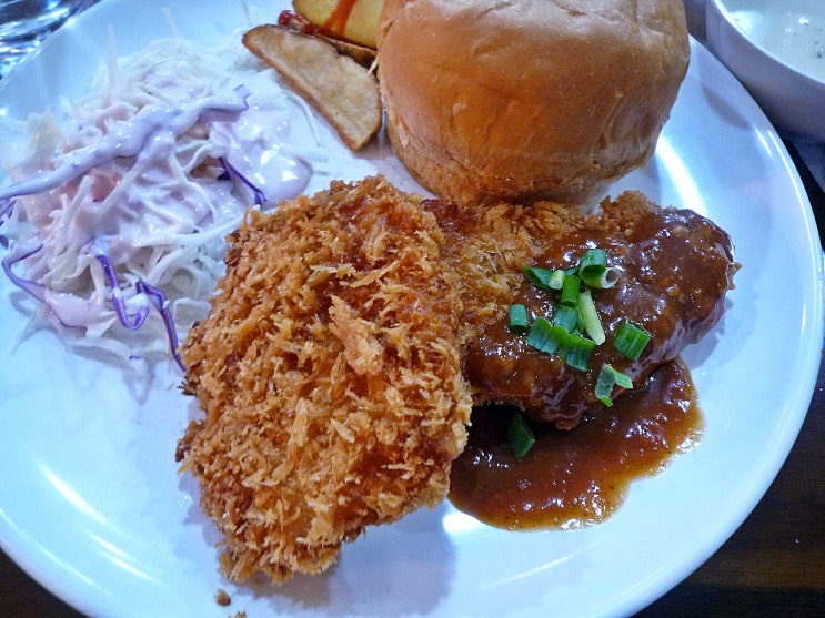  7500원의 행복! 광주 초월역 맛집<푸릴리 돈까스 무한리필 > 돈까스 땡기는 날, 주말외식으로 가보세요!