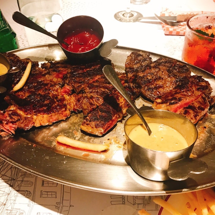  [홍콩/퀵 포스트] 센트럴 깔끔하고 맛있는 스테이크 전문점, ‘라바쉐’ (La Vache!)