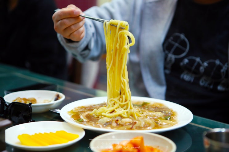 군산 짜장면 , 문화재 지정 빈해원 에서 맛 본 물짜장