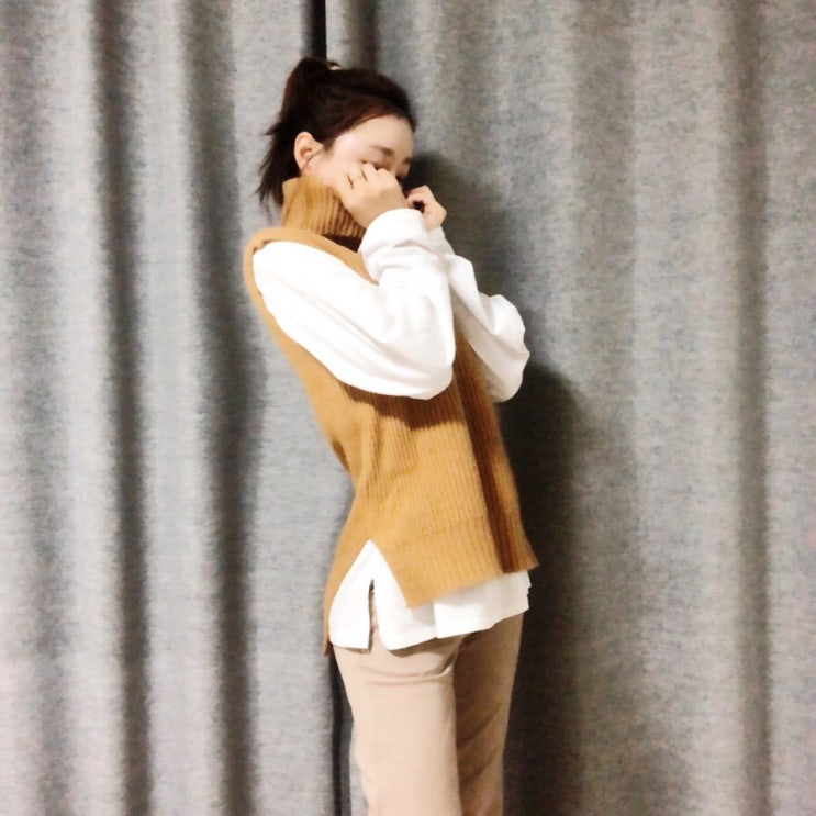  가을 데일리룩 터틀넥 조끼️