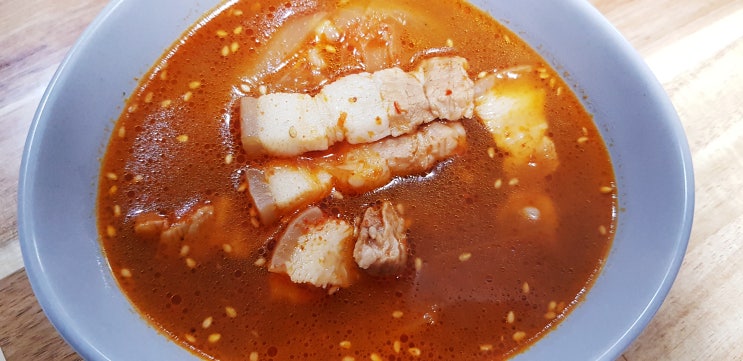  초보 자취생도 쉽게 따라만드는 우리아빠표 돼지고기국 만들기_넘 맛있어서 남편이 혼수로 배워오라던..