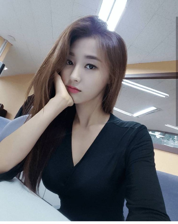 황미나 기상캐스터 <b>김종민</b>과 썸or연애?