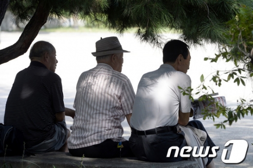 [똑똑보험] "어르신 안됩니다"… '보험나이'가 있다고요?