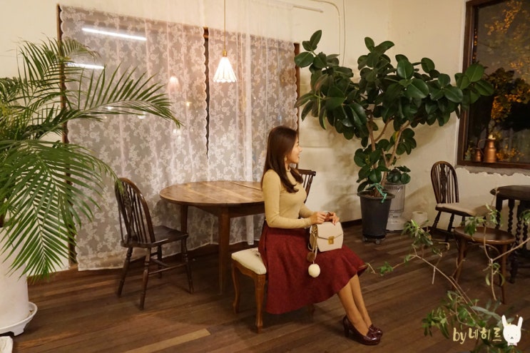  하객룩 가을코디 완성은 여자가방 브랜드 칼린 젬마백