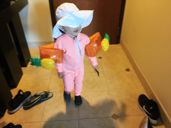 괌 2일 - 개떡 같은 아웃리거 공사. 조이너스 케야키. 샌드캐슬 매직쇼. 인퓨전 커피. K마트. TGI프라이데이. 괌 맛집