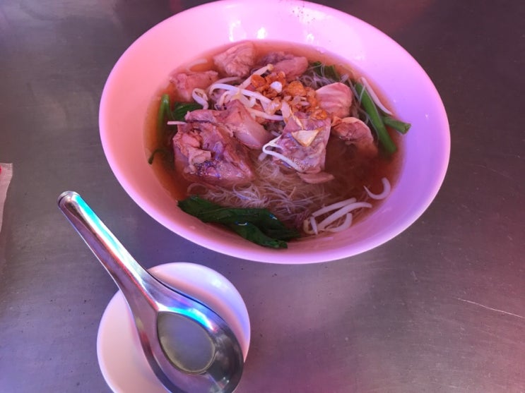  방콕맛집 3대국수 카오산로드 나이소이 갈비국수