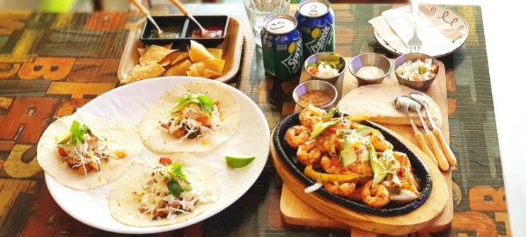 세종시 맛집 어진동 아즈테킬라 펍 - 멕시칸 음식 타코, 화이타 엄지척