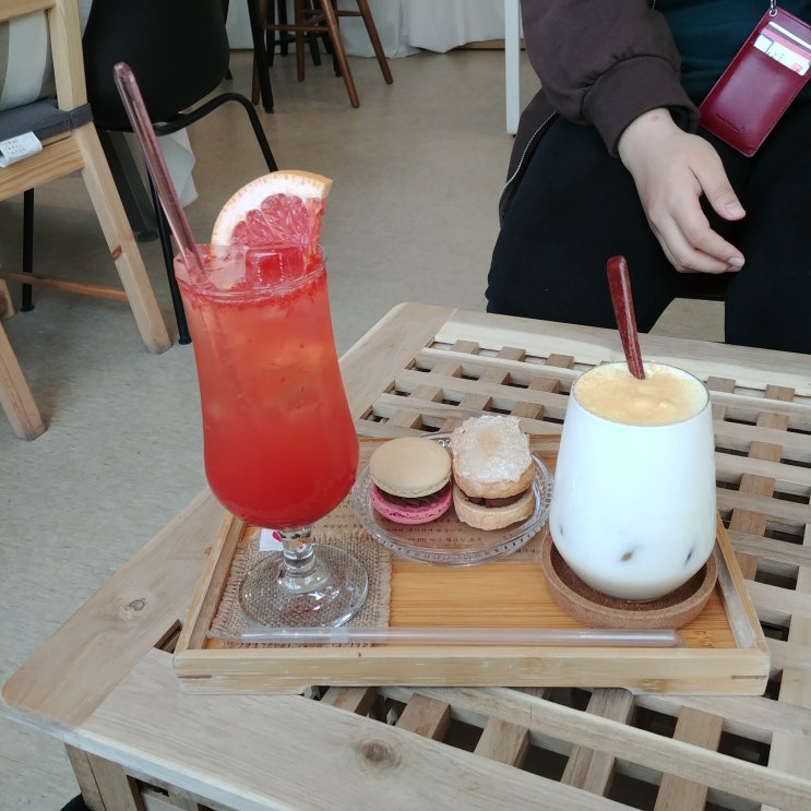  마카롱, 다쿠아즈를 파는 노원의 카페 디저트식탁에 다녀왔어요.