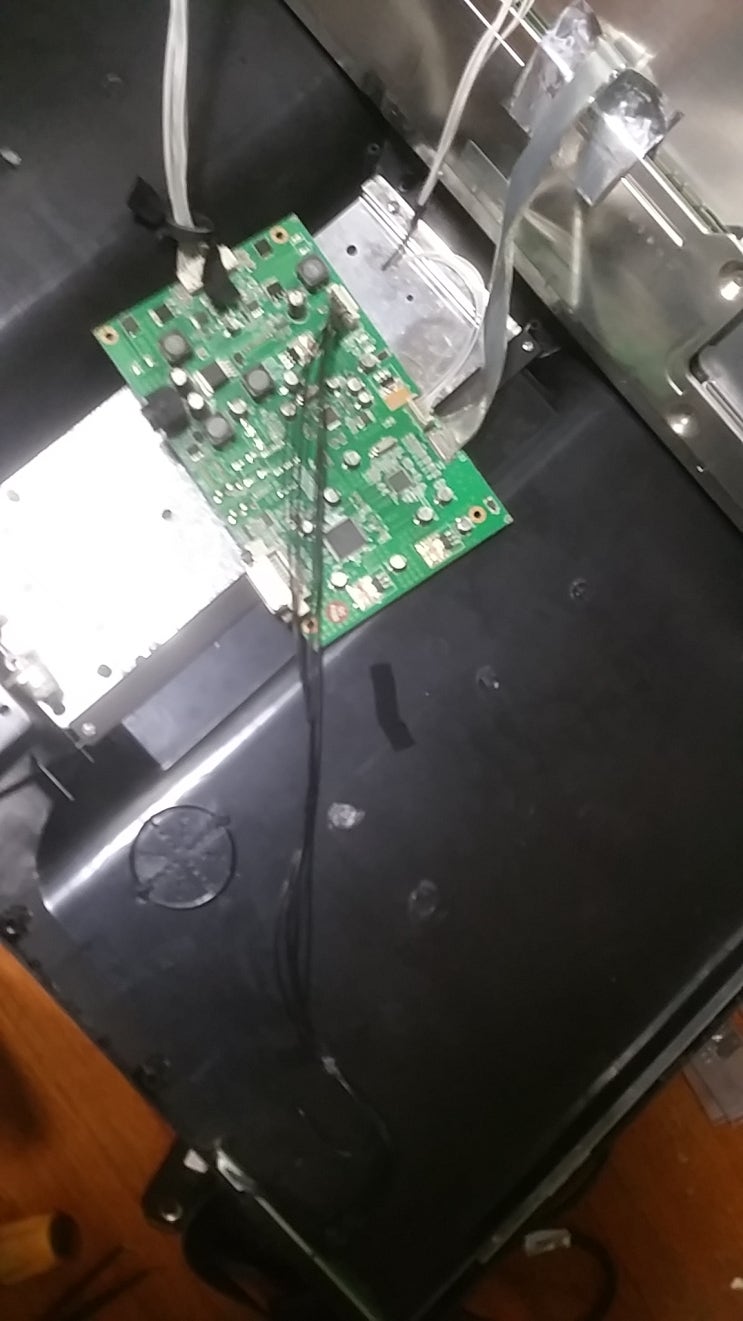  서산 컴퓨터수리 Q270LED 듀얼 dvi-d 모니터 화면 검은색 먹통 녹색불만 깜빡 깜박