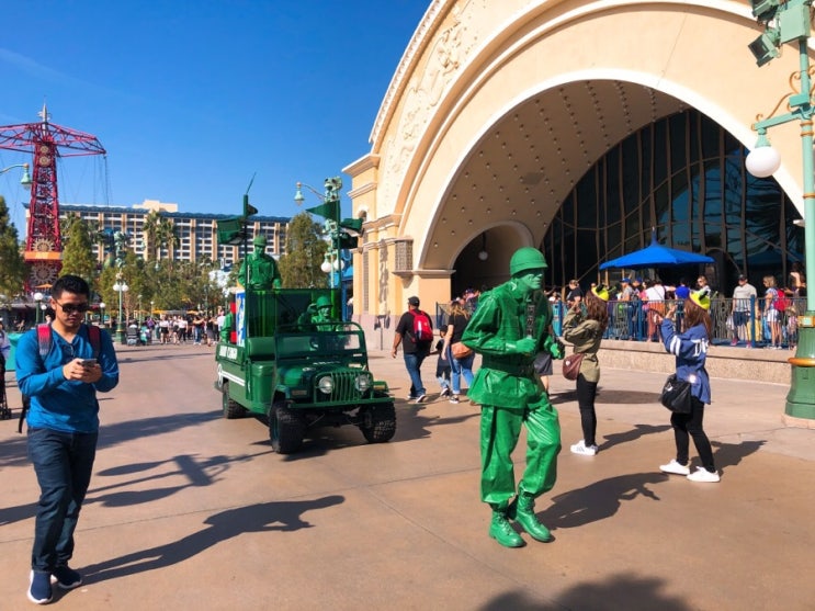  [미국 LA 일상]애너하임 켈리포니아 디즈니랜드 “Disney California Adventure” 겨울왕국(Frozen) Show 꿀팁! 몬스터주식회사(part.4)