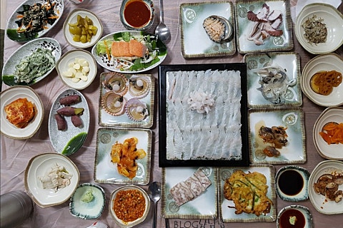 수정활어회센타 이미지