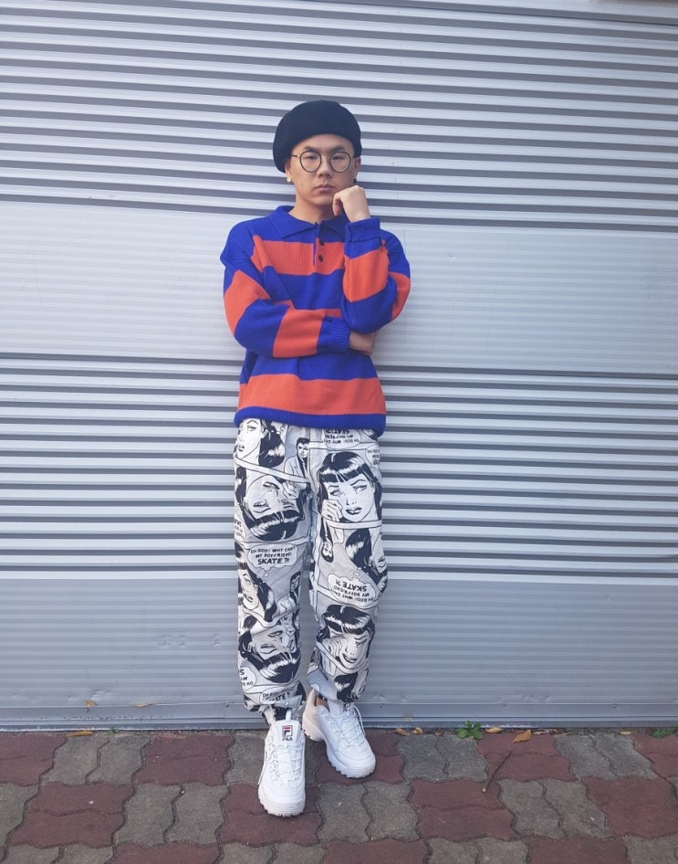  데일리룩 #107 베레모 니트카라티 카툰 조거팬츠 휠라 디스럽터 가을 코디