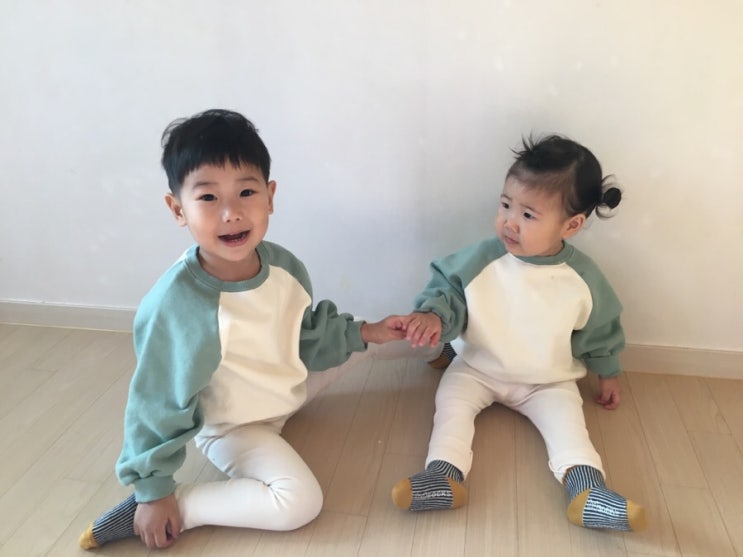  <다소다공구>기모맨투맨/피치레깅스/기욤아기어그/단가라맨투맨