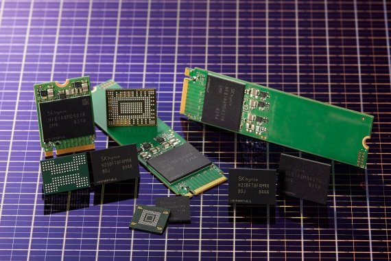 SK 하이닉스 세계최초 4D NAND 플래시 개발