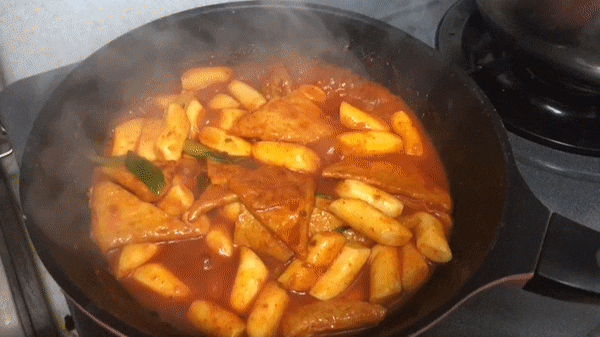  부산 3대천왕 떡볶이 '이가네떡볶이' 집에서 간단히 만들어 순대와 함께 먹어봐요~