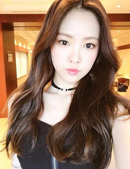  손나은 성형 몸매 나이 사진 인스타그램 보기