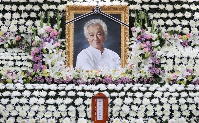 국민배우 신성일 영원한 별이 되다