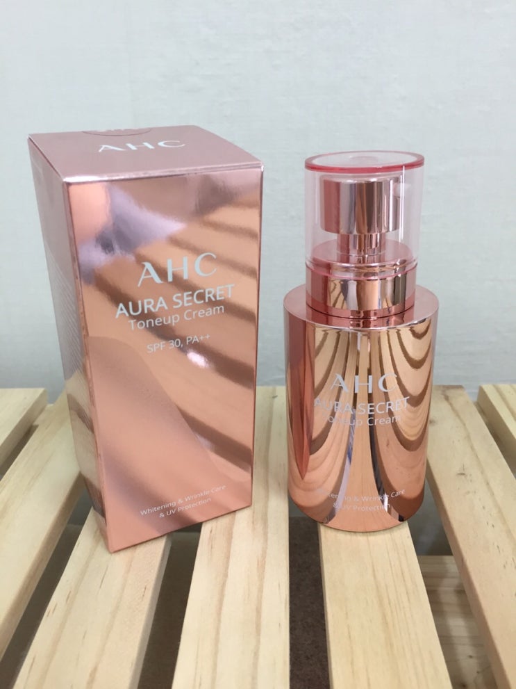 AHC톤업크림 1분 메이크업이 가능한 아우라크림~ AHC톤업크림 1분 메이크업이 가능한 아우라크림~