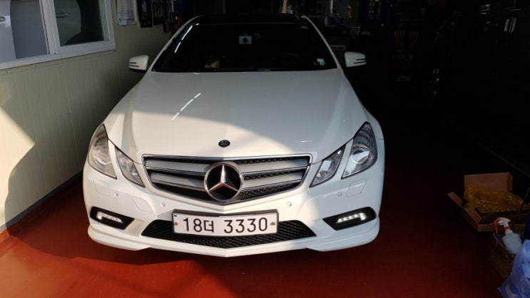  [벤쯔 w207 e350 쿠페] 손세차 + 맥과이어 광택작업