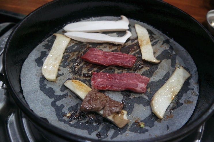  청주금천동맛집 상차림비 없는 착한 한우 식당 소간지