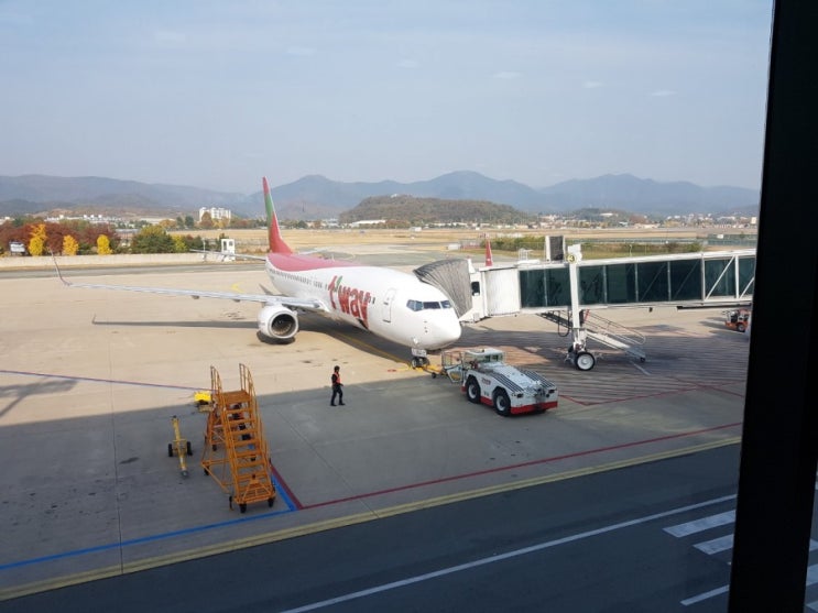 일본  오사카 . 교토 3박 4일 자유여행 / 대구 공항  / 와이파이도시락 / 대한항공 KAL 라운지 / 다이너스 카드 / 티웨이항공 출발