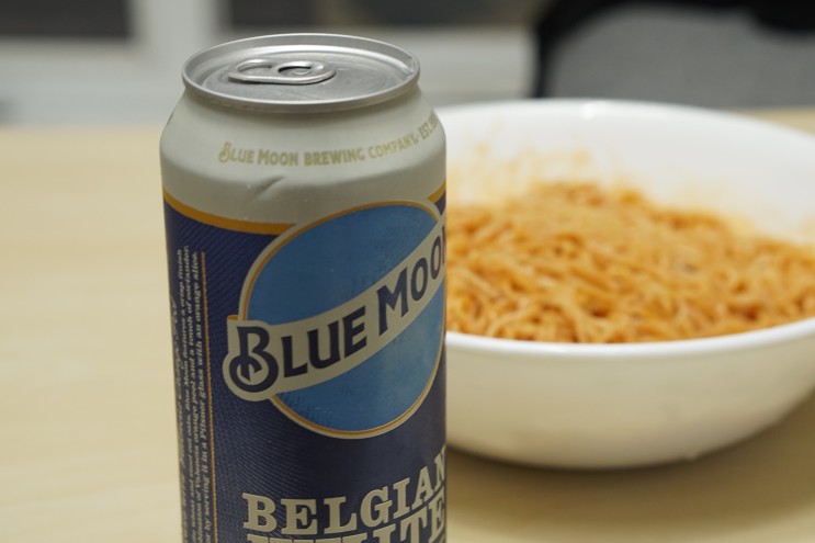 [일상] 블루문 (BlueMoon) 캔 맥주 후기.NAVER
