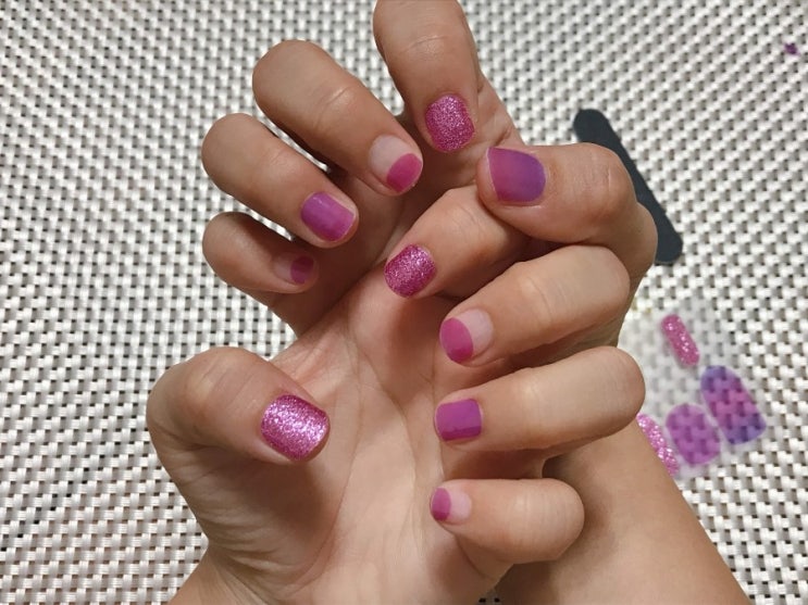  하루이틀 분위기 내기 넘나리 좋은 다이소 네일패치(바이올렛네일패치)