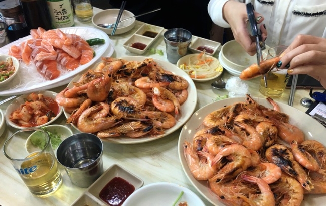 서울대하구이맛집/마포수산시장/연어회+새우구이먹방/브이로그 Vlog
