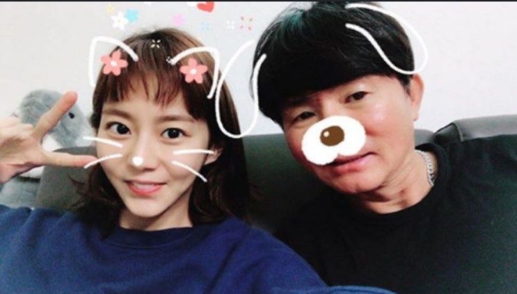  [유이]유이 SK 와이번스 우승에 울컥 김성갑코치,딸이 보내는 아빠축하글을 보며..