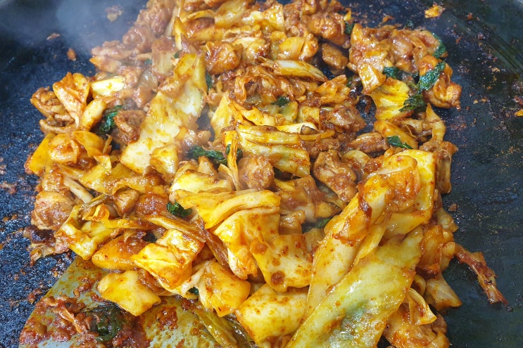  한번씩 생각나는 신천시장 맛집 "5.5닭갈비"