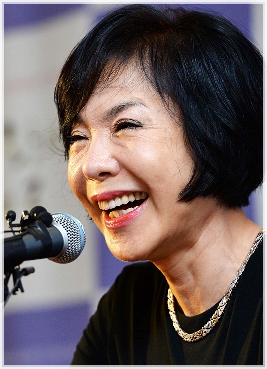  폭발적인 가창력으로 관객들을 깜짝 놀라게 만든 실력파 가수 최진희, 가수섭외