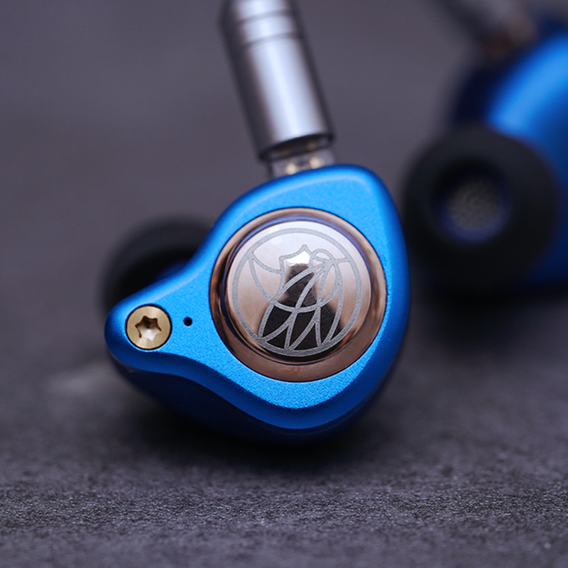 TFZ KING PRO 킹프로 LTD 하이엔드 이어폰 리뷰! : 네이버 블로그 TFZ KING PRO 킹프로 LTD 하이엔드 이어폰 리뷰! : 네이버 블로그