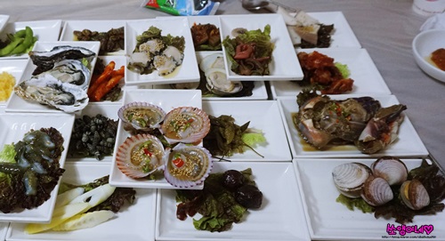  [인천 연안부두] 60첩 반찬과 회가 나오는 인천항구횟집, 연안부두횟집
