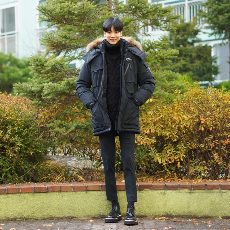 남자 목폴라 니트 오버핏의 여유로움이 최고였죠