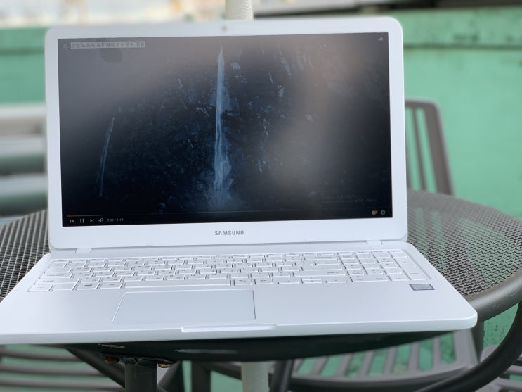  삼성 노트북5 NT550EAZ-AD51A 리뷰