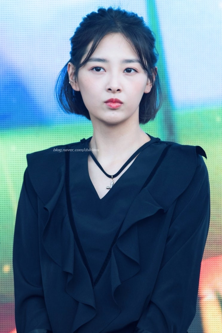  소나무 뉴썬, 의진 수원 공개방송 무대 직캠, 사진 두 번째 리뷰