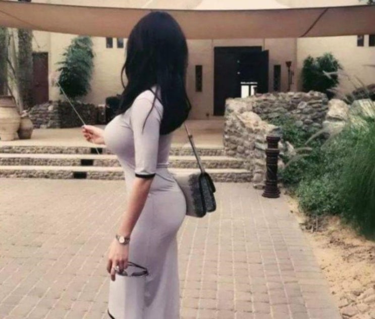 밀크티녀 남편 불륜녀 사진 움짤 영상모음 밀크티녀 남편 불륜녀 사진 움짤 영상모음