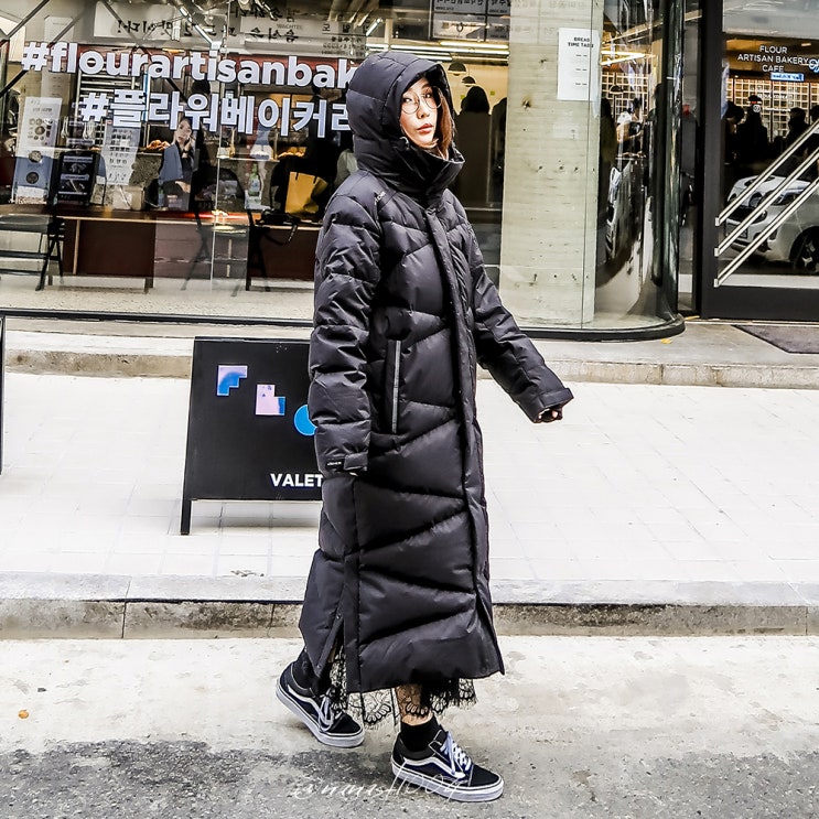  박보검 롱패딩 아이더 스테롤X 나는 블랙으로 입었징