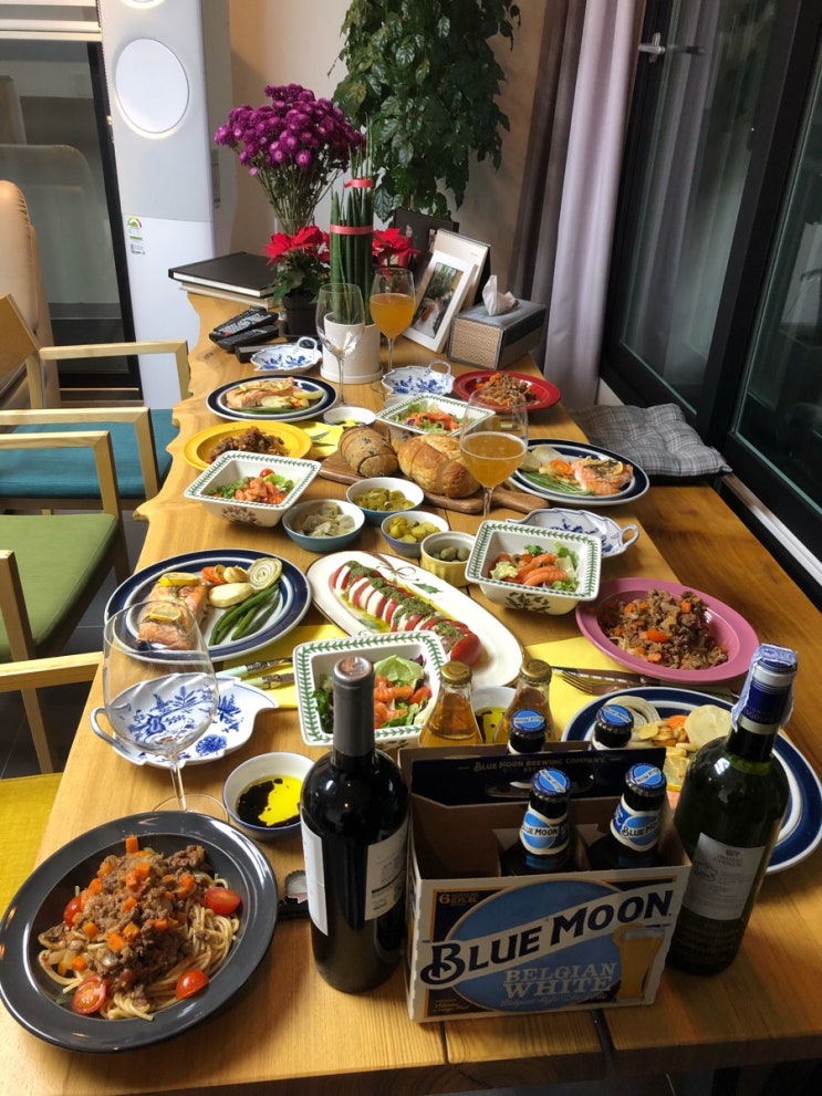  쭝식당] 마지막 집들이?!! (코스트코 연어 스테이크 / 볼로네제 파스타 / 토마토 카프레제 / 연어 샐러드)