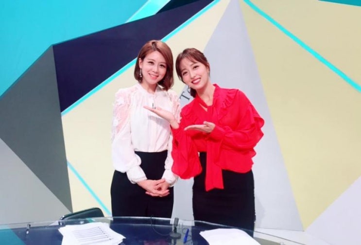  ‘생방송 오늘아침’ 임현주 아나운서, 손정은 아나운서와 다정하게 한 컷…‘아나운서 미모가 이정도’