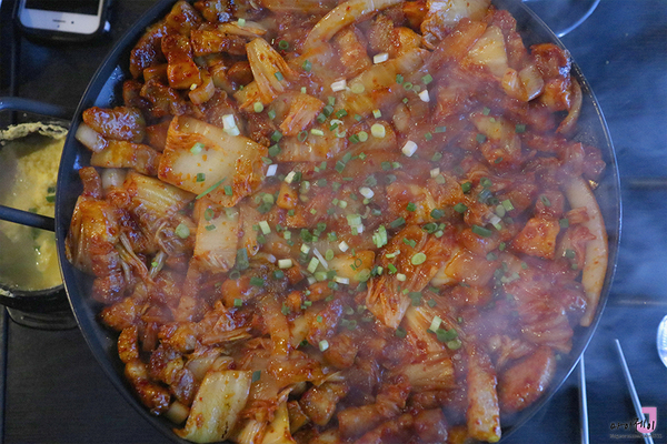  [광교맛집] 무슨 맛인지 알 거 같아서 더 맛있는 수원돼지김치구이 맛집 경돼전