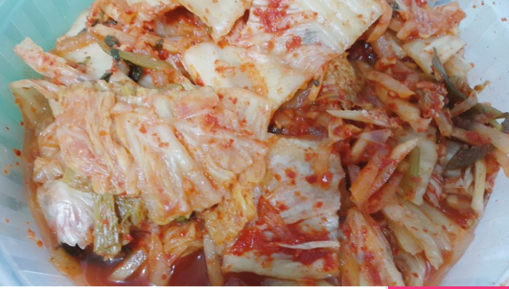  돼지고기 김치찌개