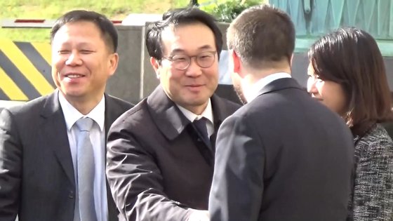  폼페이오 "한국 이젠 단독행동 말라" 대놓고 불만 표출