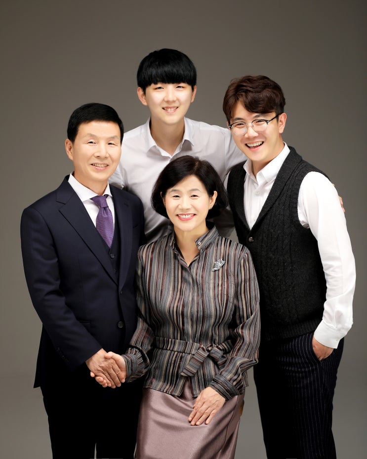  멋쟁이 가족분들의 가족사진을 소개해요_전주가족사진_전주가족사진촬영