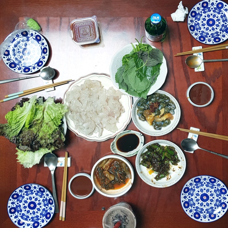 남천해변시장에서 손질해온 싱싱한 광어