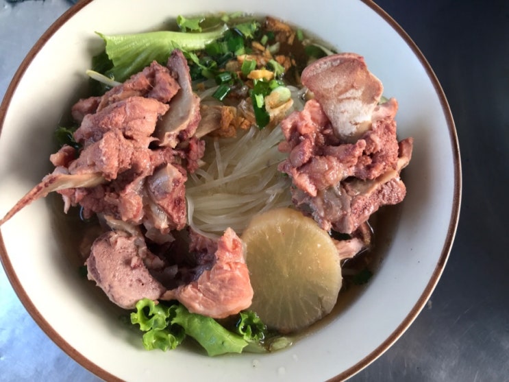  파타야 로컬맛집 가게보다 맛있는 거리노점 쌀국수