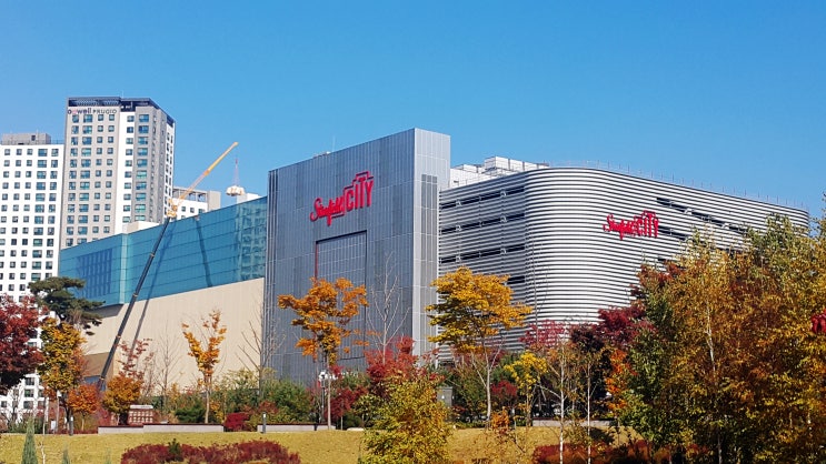  유통단신: 용인 롯데 프리미엄 아울렛, 스타필드 시티 위례 12월 오픈, 이케아 부산 착공 外