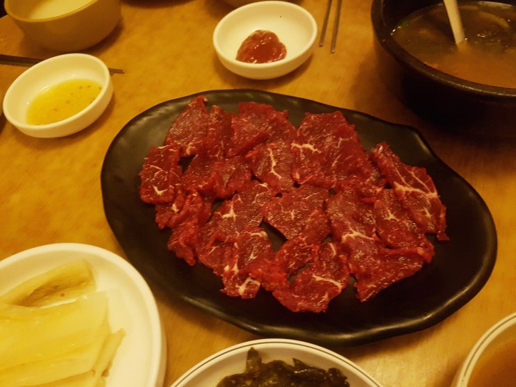  상봉 맛집 / 함평국밥 육사시미 묵은지 육회비빔밥 국밥 굿 ;
